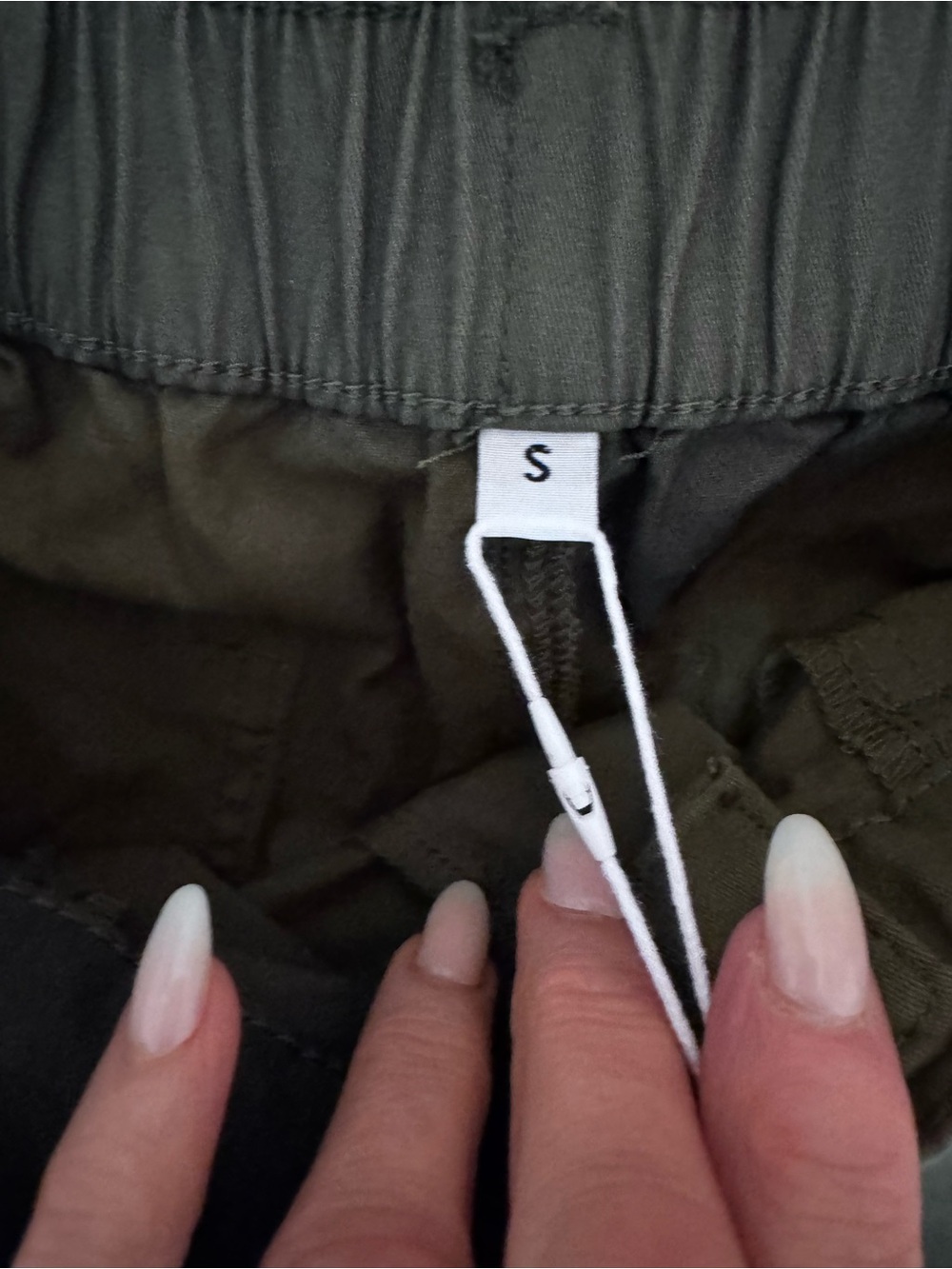 Eddoyee women’s barrel cargo pants - Picture 4 of 8